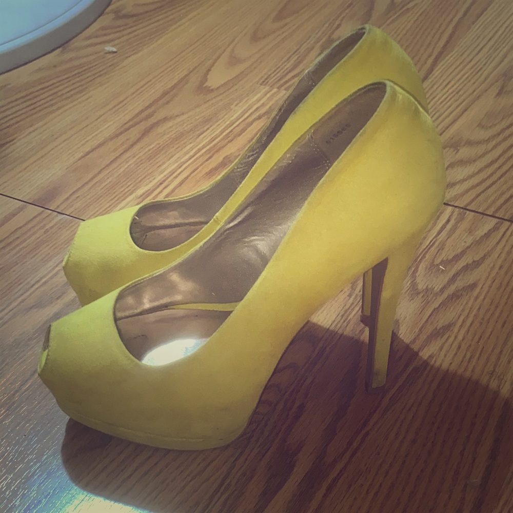 Lime green Heels